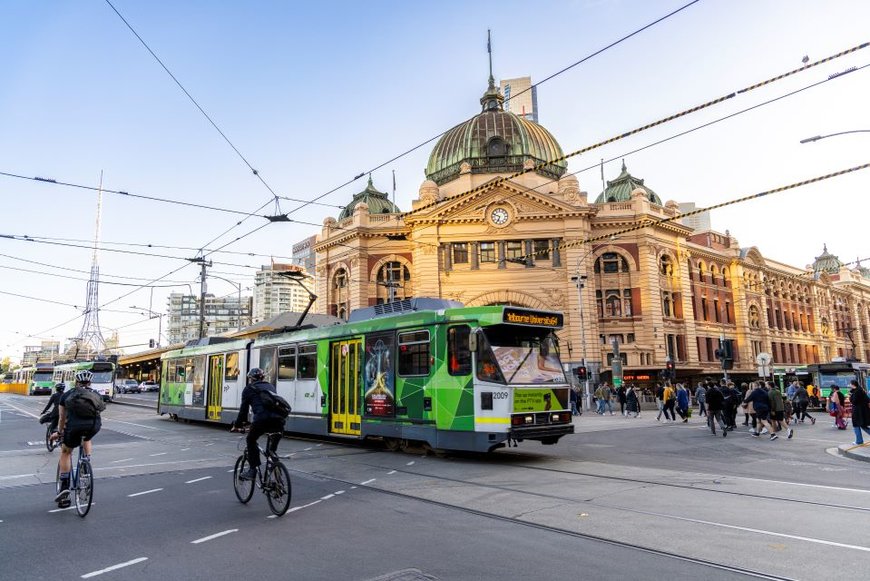 TRANSDEV ET JOHN HOLLAND REMPORTENT LE CONTRAT DU PLUS GRAND RÉSEAU DE TRAMWAYS AU MONDE, À MELBOURNE (AUSTRALIE)